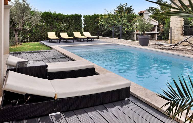 Charming 170m² Apartment with Pool & Parking, Near Lou Castelet in Beaumes-de-Venise, Vaucluse