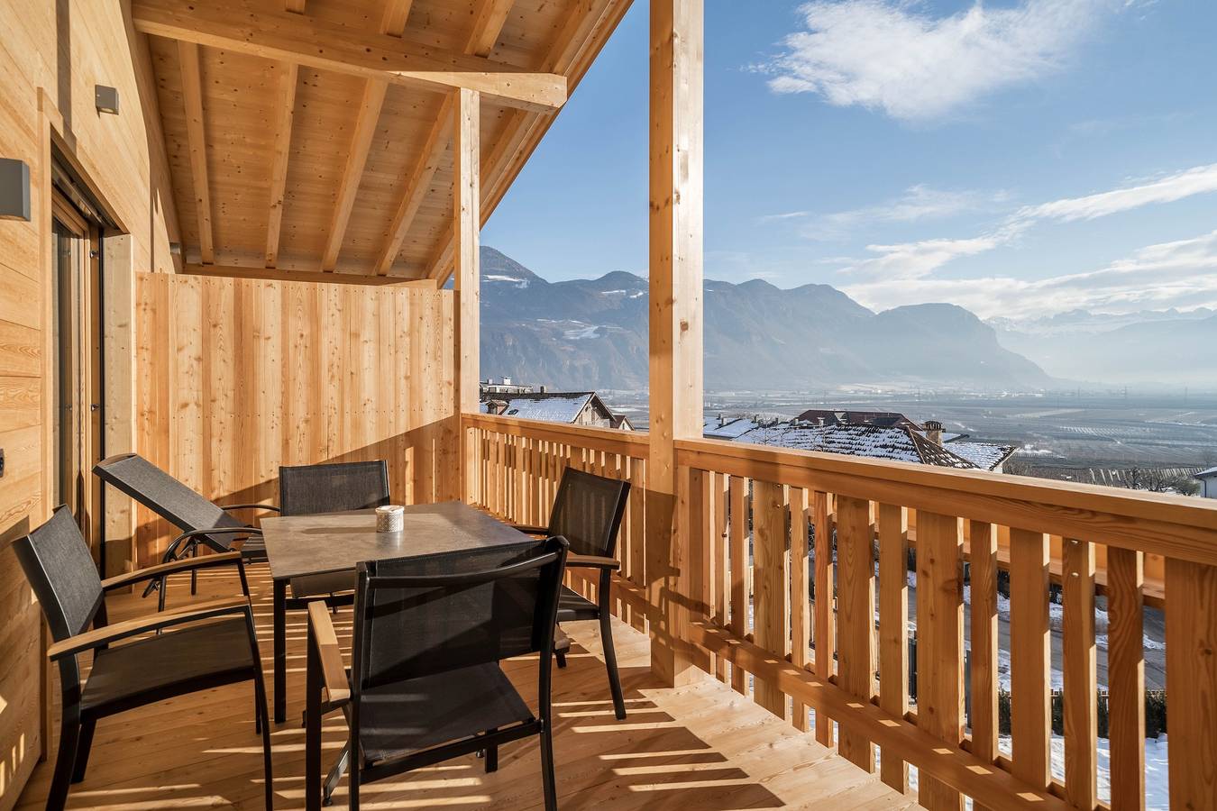 Ganze Wohnung, Freundliche Ferienwohnung "Zirbe im Nockerhof" mit Bergblick, Wlan & Terrasse in Andrian, Nonsberggruppe