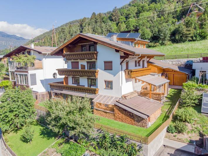 Ferienwohnung für 10 Personen, mit Balkon und Ausblick in Kauns