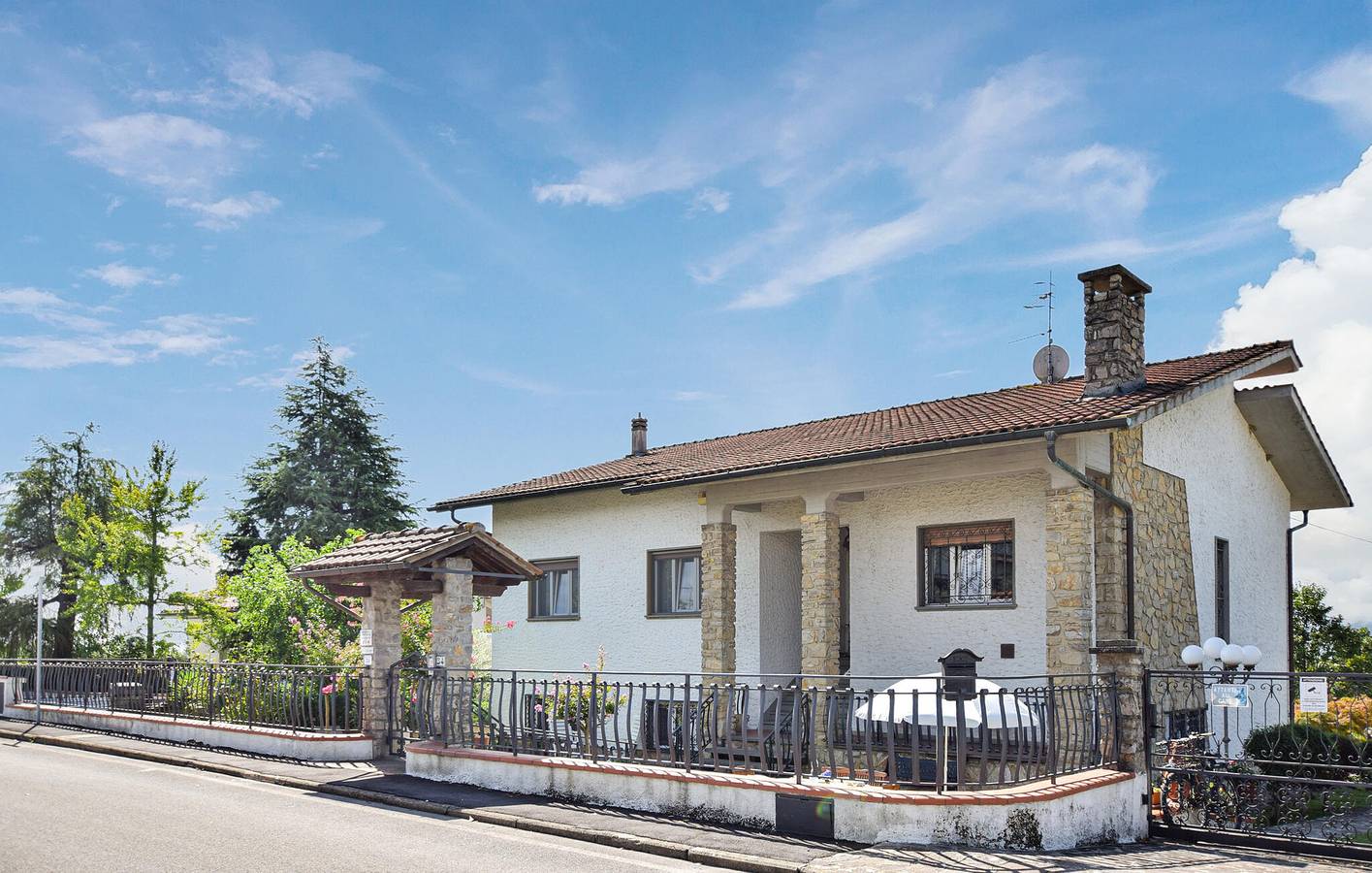 Acogedor apartamento con jardín y aparcamiento | Cerca de Tavola Calda Z3 in Pistoya, Provincia de Pistoia