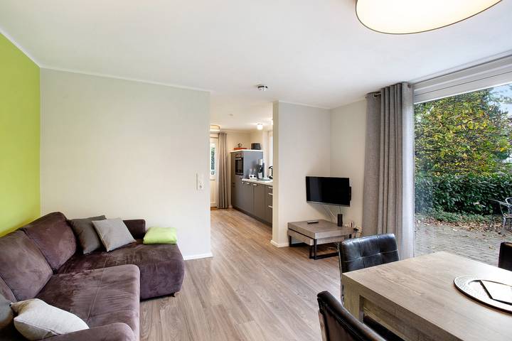 Appartement entier, Appartement 'Ferienwohnung Im Eichholz' avec terrasse privée, jardin partagé et Wi-Fi in Arnsberg, Arrondissement du Haut-Sauerland