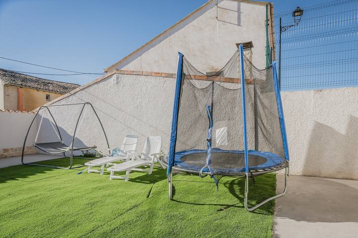 Chalet para 16 personas, con Jardín en Provincia de Palencia - 4