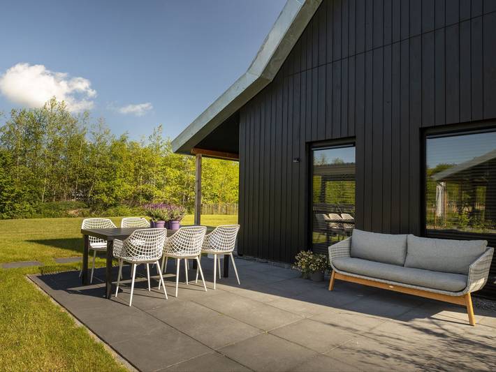 Villa in Friesland mit Garten und Terrasse in Sint Nicolaasga, Ijsselmeer