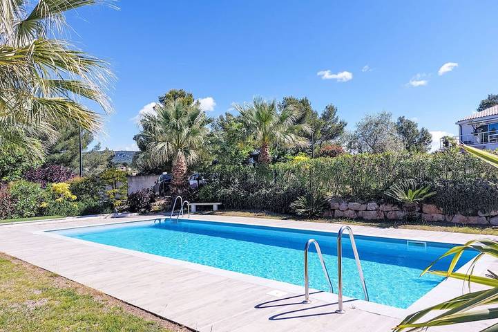 Appartement de vacances pour 2 personnes, avec piscine et jardin