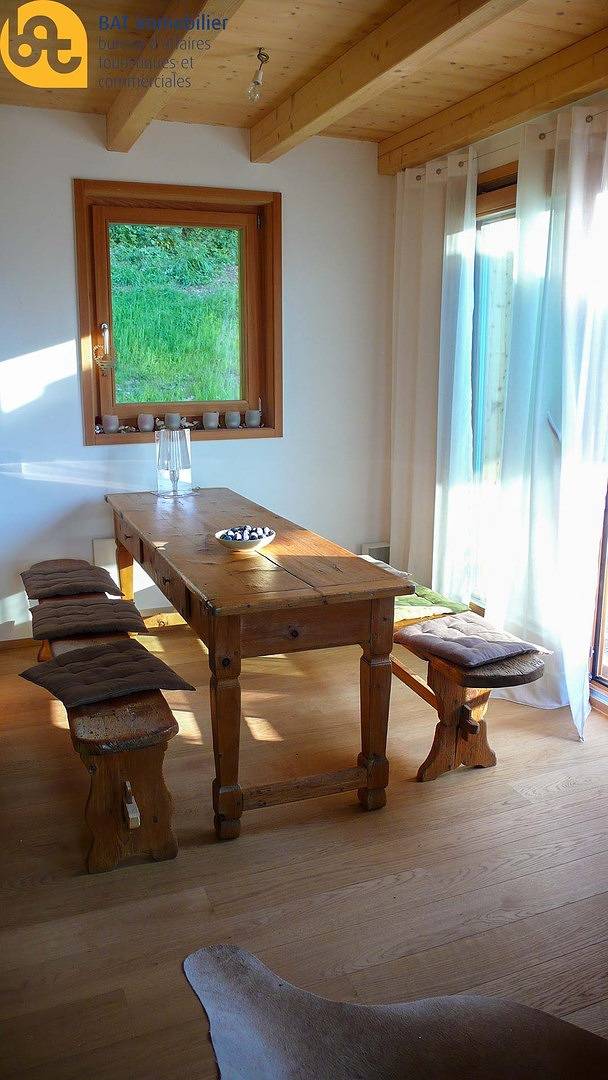 Mayen de Tsèbetta n° 36, wunderschönes Chalet inmitten von Tannenbäumen in Mont-Noble, Walliser Alpen