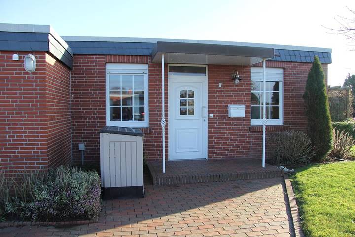 Bungalow für 4 Personen, mit Terrasse und Garten