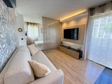 Gîte pour 3 personnes, avec vue et balcon dans Plage de la Pierre au Tambour