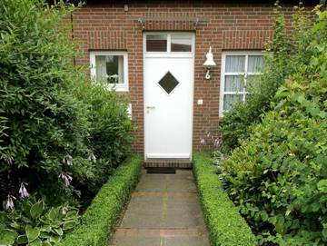 Ferienhaus für 4 Personen, mit Terrasse und Garten in Carolinensiel