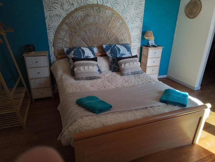 Chambre d’hôte pour 2 personnes, avec Terrasse ainsi que Jardin et Vue