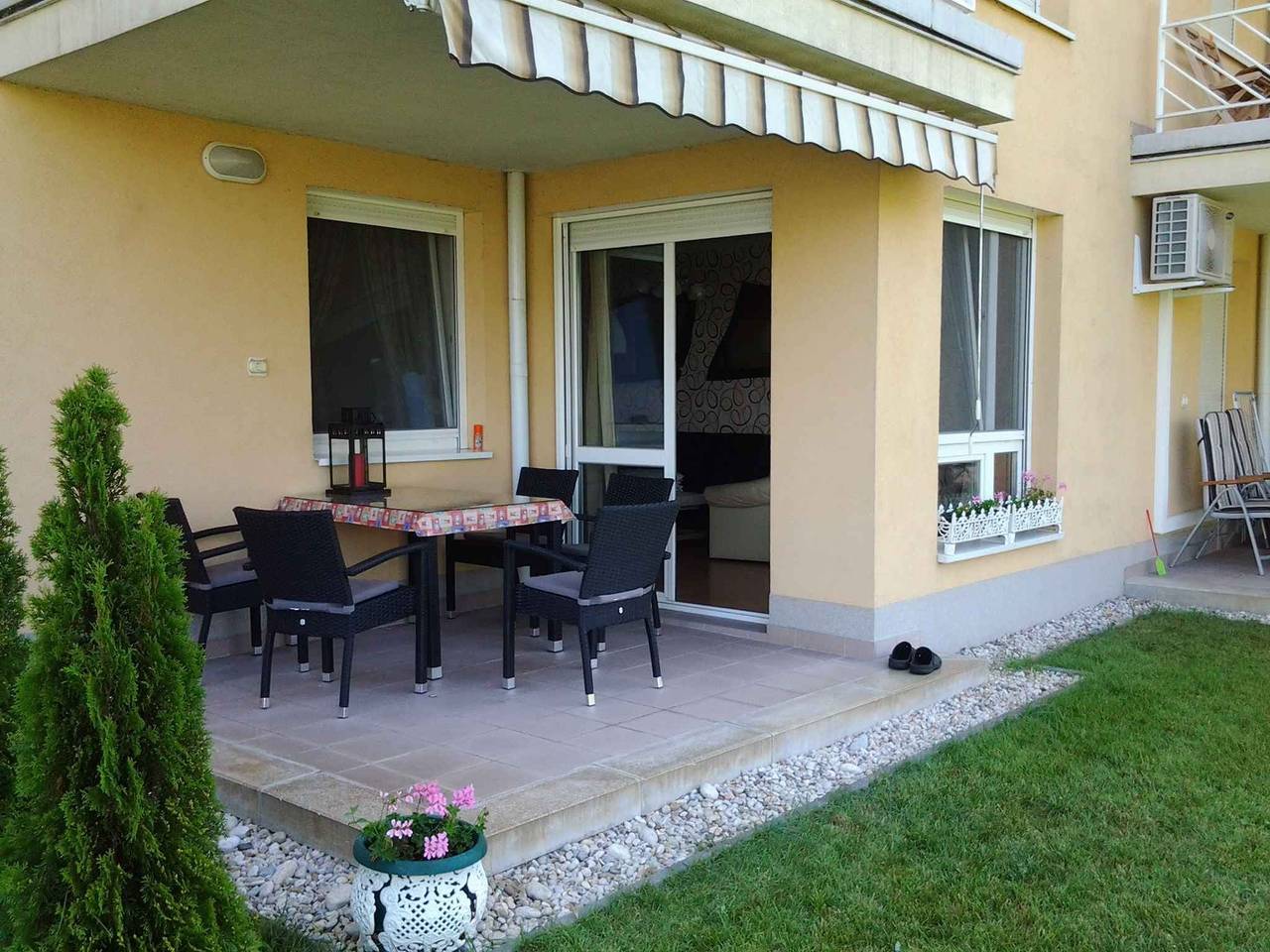 Appartement de vacances entier, Appartement de vacances à seulement 20 m de la plage  in Ville de Siófok, Siófok
