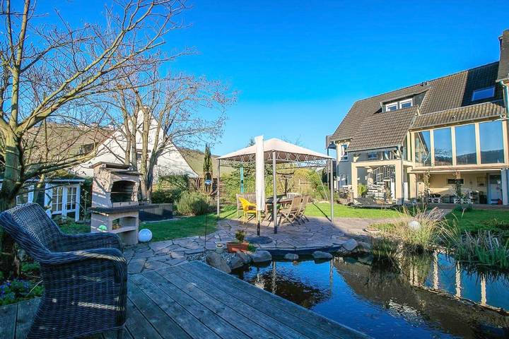 Ferienwohnung für 2 Personen, mit Terrasse und Garten sowie Sauna in Pünderich