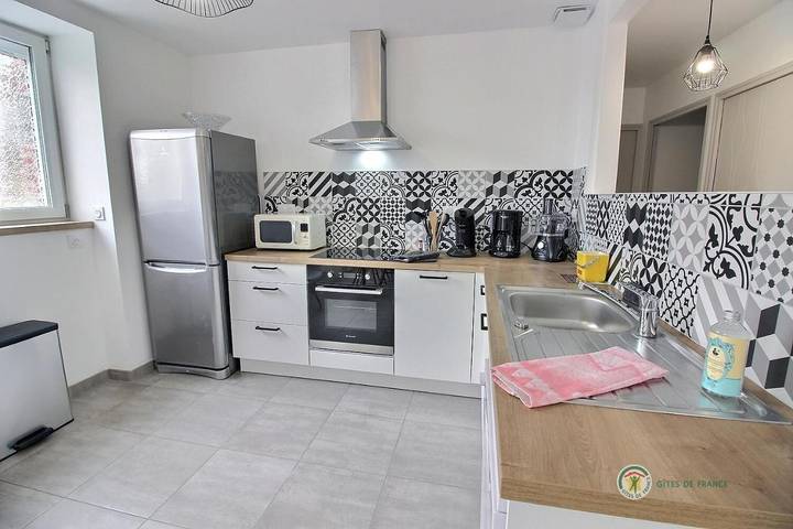 Location de vacances pour 6 personnes, avec terrasse et jardin à Plessala - 4