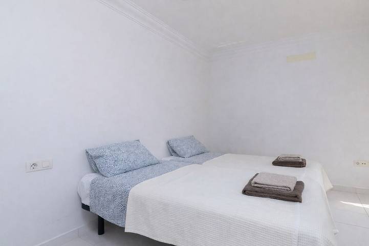 Appartement entier, 2 Bedroom Apartment Las Americas in Playa de las Américas, Arona