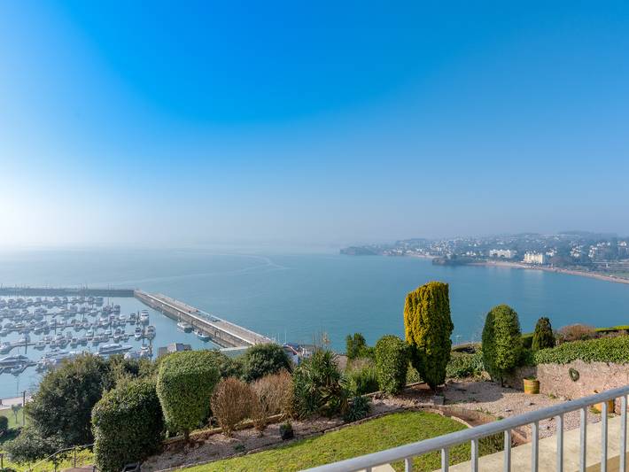 Apartment for 4 people, with garden in Torquay