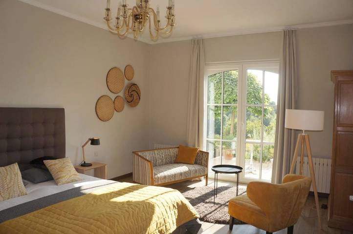 Location de vacances pour 2 personnes, avec vue et jardin à Ciney - 2