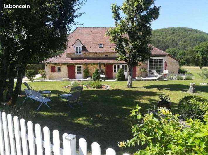 Location de vacances pour 6 personnes, avec Terrasse et Jardin ainsi que Piscine et Vue dans Cœur de Causse - 3