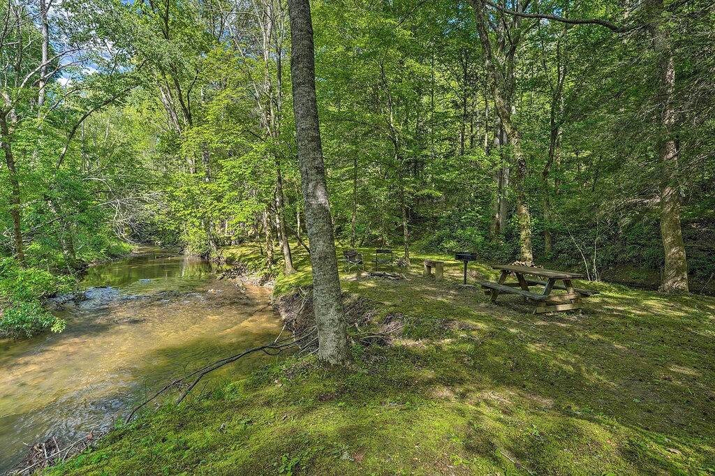 Abgeschiedene Tellico Plains Cabin auf 25 Private Acres! in Monroe County (TN)