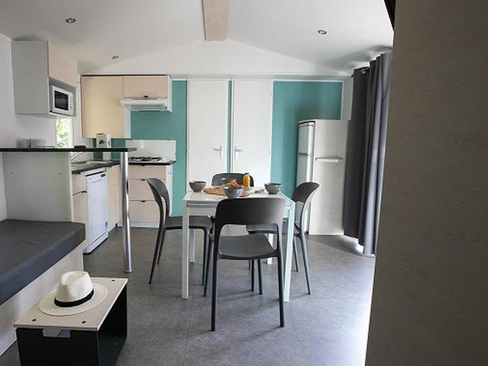 Mobil home pour 8 personnes, avec bassin pour enfant à Sazos - 4