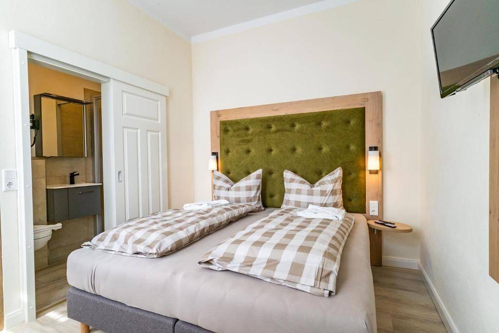 Gemütliches Doppelzimmer Seerobbe im Haus Emma auf Borkum, strandnah und zentral in Borkum