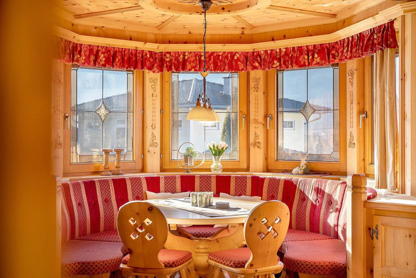 Holiday Home 'Haus Hart Im Zillertal 6 People' with Mountain View, Terrace & Wi-Fi in Hart im Zillertal, Ski-Optimal Hochzillertal