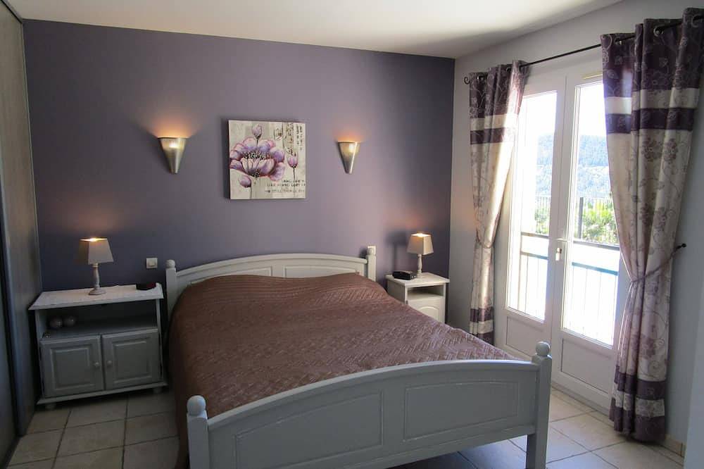 Winning In A Beautiful Private Villa 15 Km From Côte Azur. in Bagnols-en-Forêt, Draguignan region