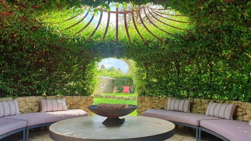 Maison d’hôte pour 4 personnes, avec Terrasse ainsi que Piscine et Vue