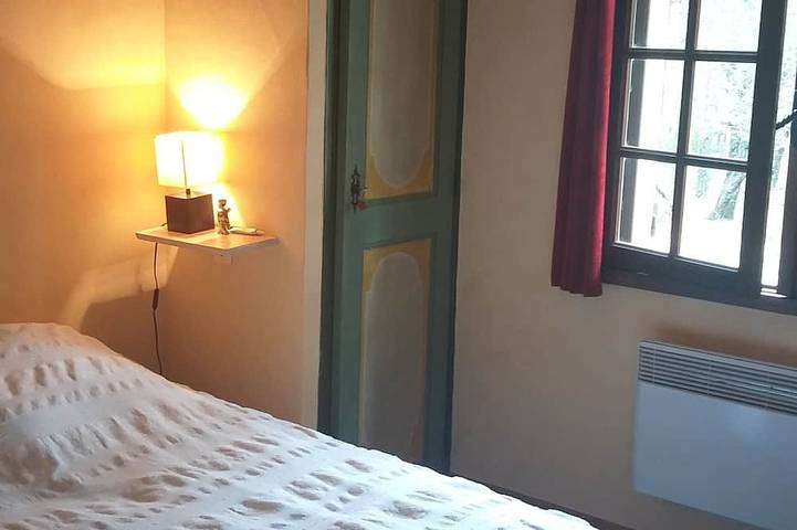 Location de vacances pour 5 personnes, avec piscine ainsi que jardin et terrasse à Tourtour - 3