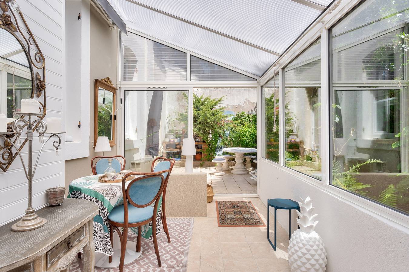 Entire apartment, Appartement avec terrasse - près de l'Erdre & centre in Nantes, Nantes region