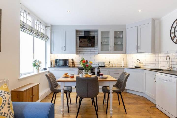 Holiday home for 4 people in Bath