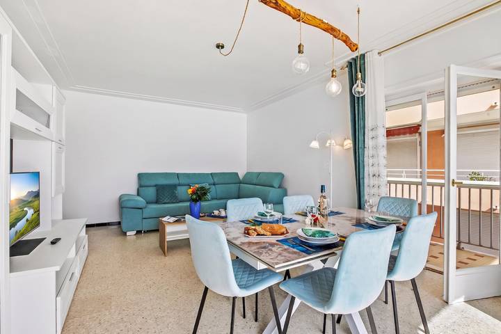Appartamento intero, Holiday On The Sea - Seafront Apt in Mentone, Costa mediterranea (Francia)