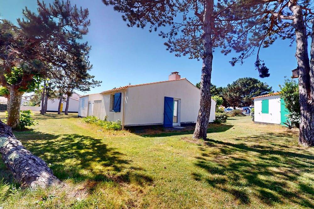 Bois Marin - Piscine & Plage à 500m in Bretignolles-sur-Mer, Vallée de la Loire