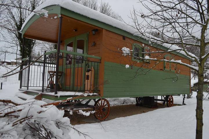 Location de vacances pour 4 personnes, avec Terrasse ainsi que Jardin et Piscine à Coublevie - 4