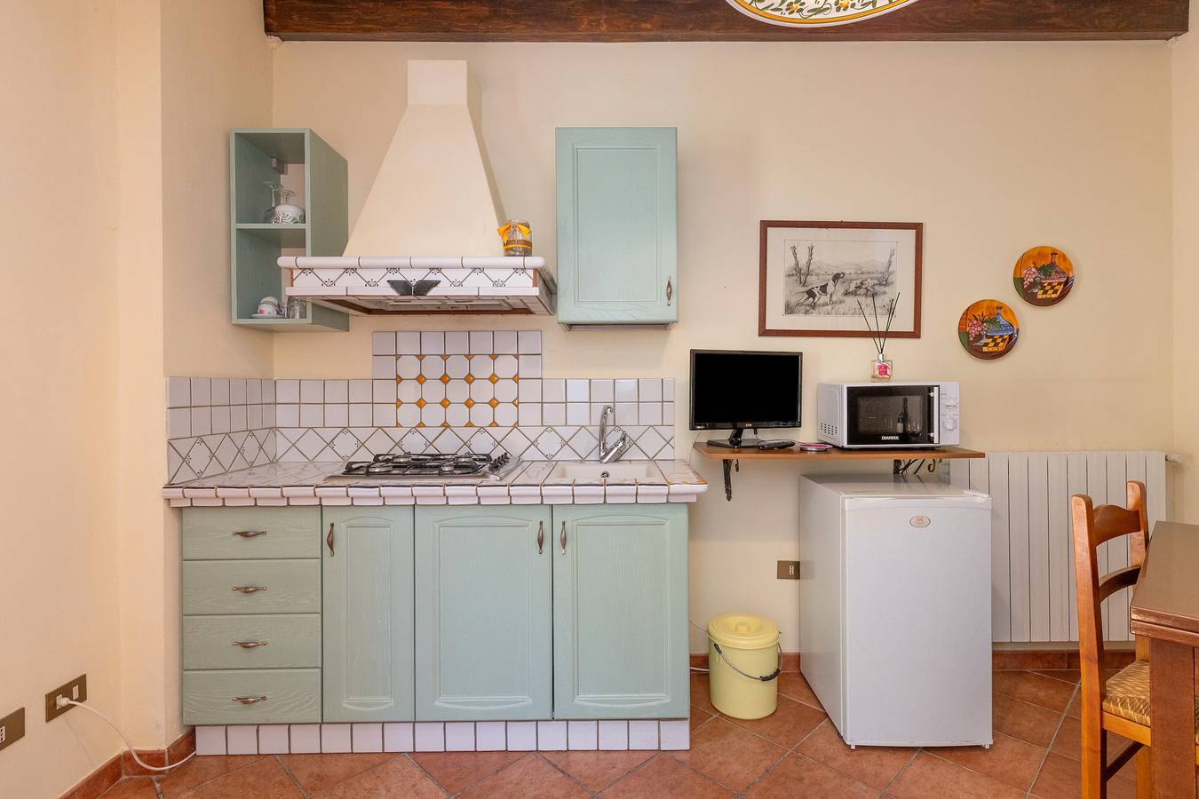 Appartamento intero, Appartamento 'Mirtillo' con piscina condivisa, Wi-Fi e aria condizionata in Livorno, Costa degli Etruschi