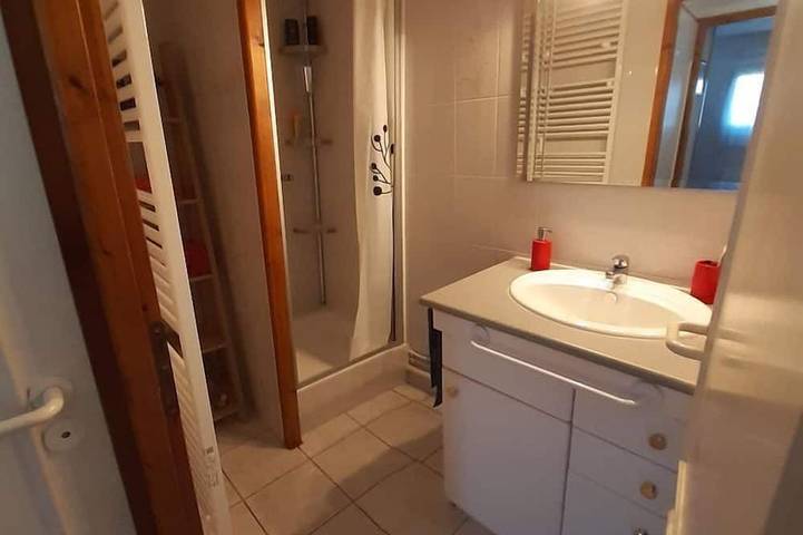 Gîte pour 6 personnes, avec Jacuzzi et Piscine à Esquièze-Sère - 4