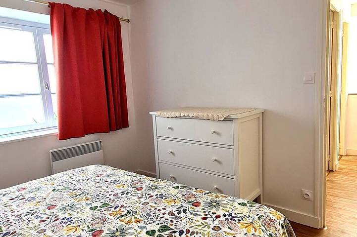 Appartement entier, En bord de mer, appartement T2 bien situé, à Roscoff in Roscoff, Ceinture Dorée