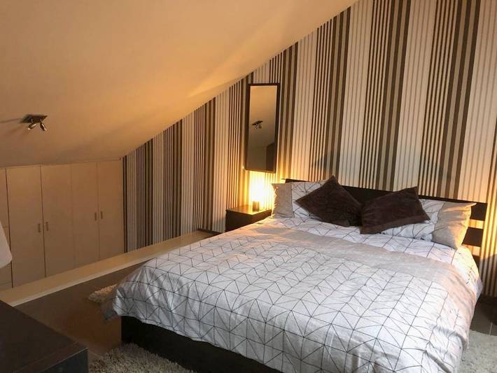 Location de vacances pour 3 personnes, avec terrasse à Heers