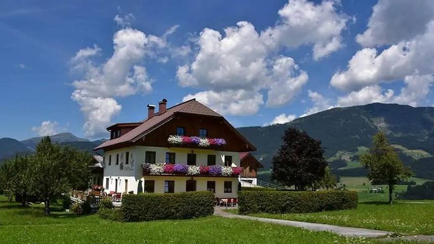 Ferienwohnung für 5 Personen, mit Garten