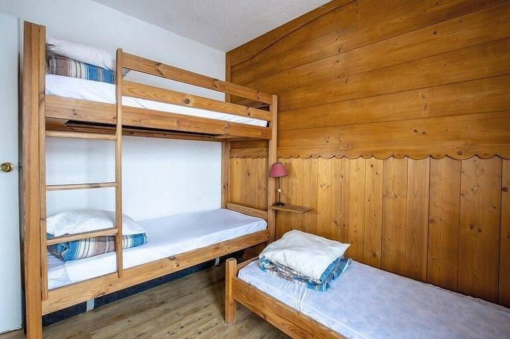 Ganze Wohnung, 50m bis zu den geschäften, 5te Etage, balkon, fernseher, schließfach für die skier, 50m², La Plagne in Plagne Centre, La Plagne-Tarentaise