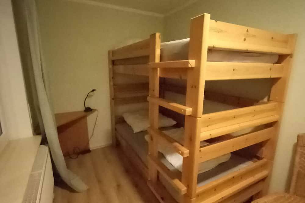 Entire apartment, Vacation apartment for 1 - 5 pers. in Aurich in the heart of East Frisia in Aurich, Landkreis Aurich