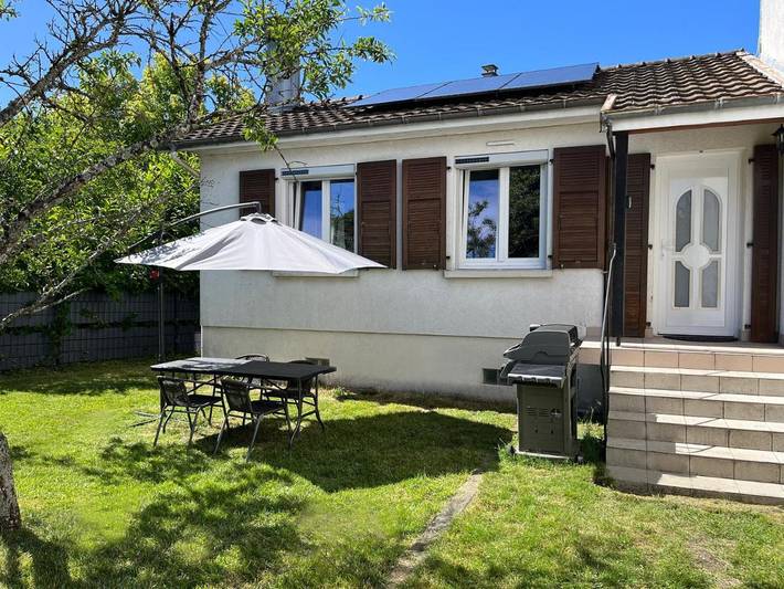 Location de vacances pour 3 personnes, avec Terrasse ainsi que Jardin et Vue à Giromagny