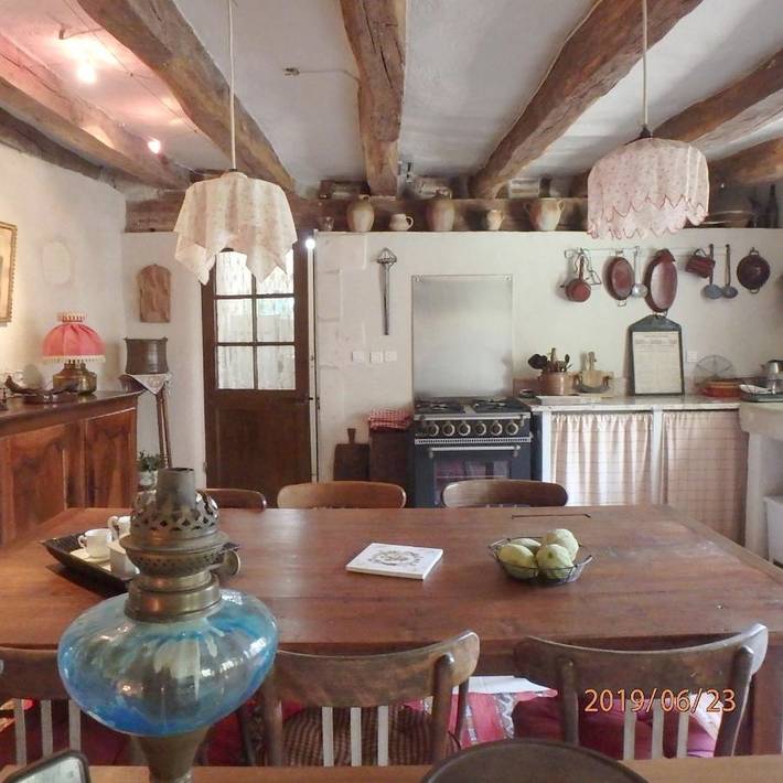 Location de vacances pour 2 personnes, avec jardin et vue à Luynes - 3