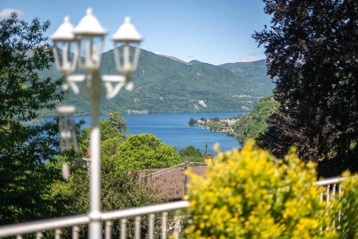 Location de vacances pour 4 personnes, avec vue sur le lac ainsi que jardin et terrasse à Orta San Giulio - 3