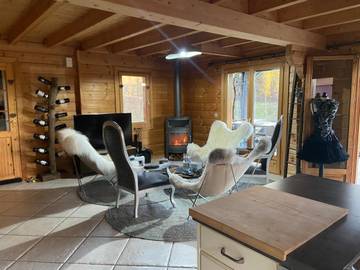 Gîte pour 2 personnes, avec vue et jardin à Saint-Imier