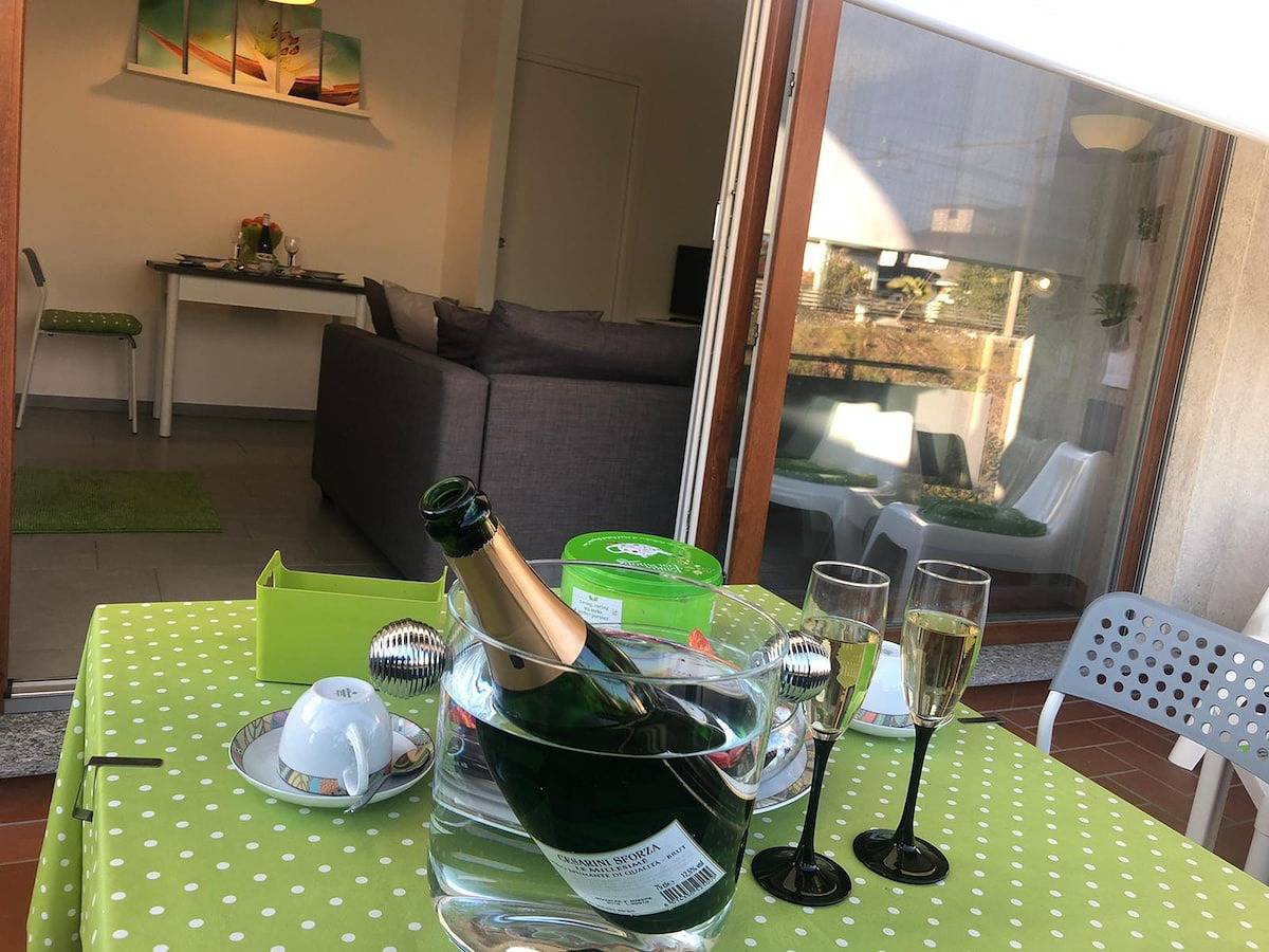 Entire apartment, Smartsuite apartment with terrace in Stresa in Stresa, Comune di Stresa