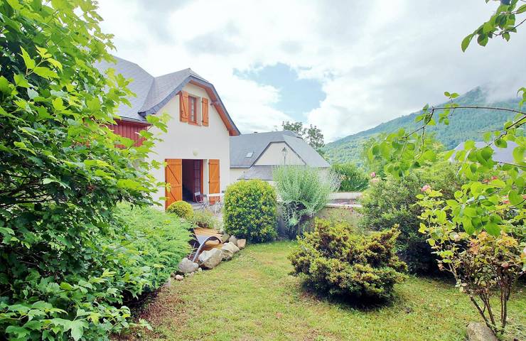 Gîte pour 4 personnes, avec jardin à Arras-en-Lavedan - 2