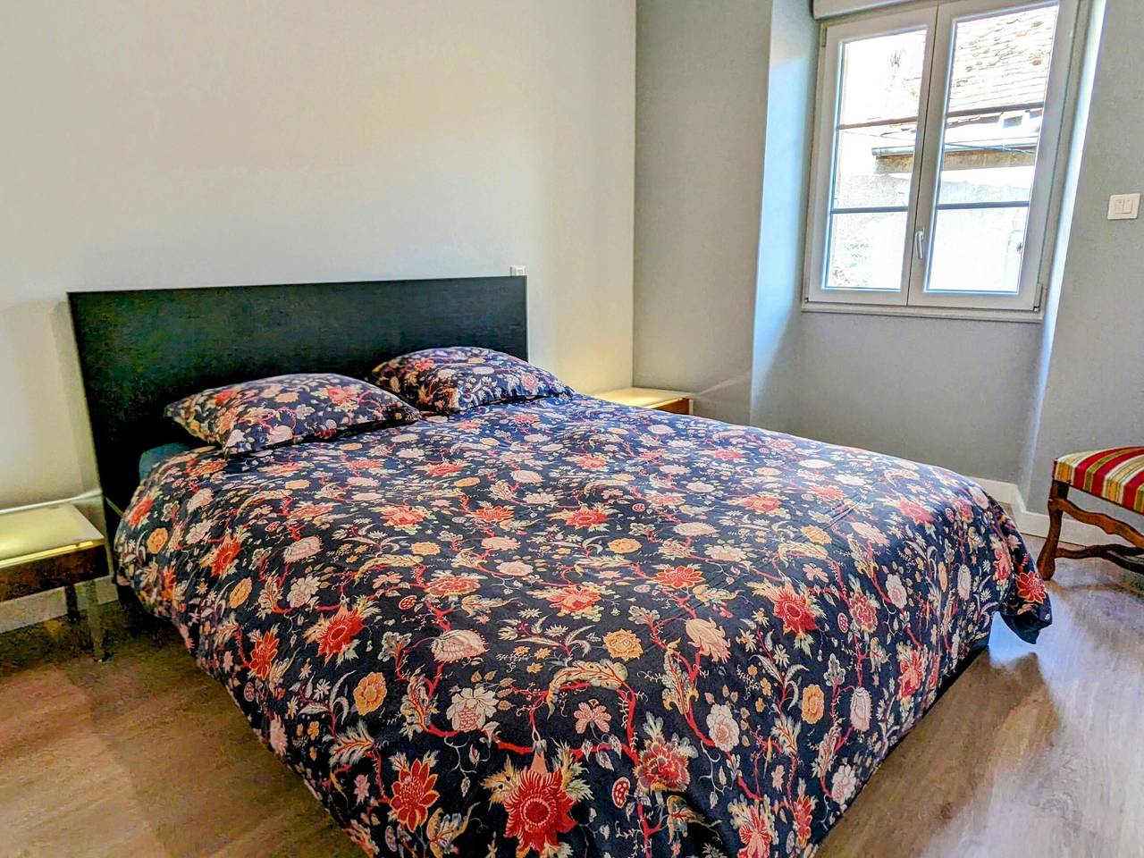 Gîte rénové à Bèze, 2 chambres, wifi, proche Dijon in Bèze (homonymie), Région de Dijon