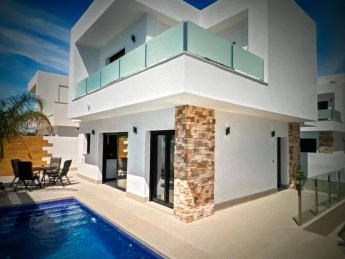 Apartamento para 10 personas, con Balcón y Piscina en Cas Català