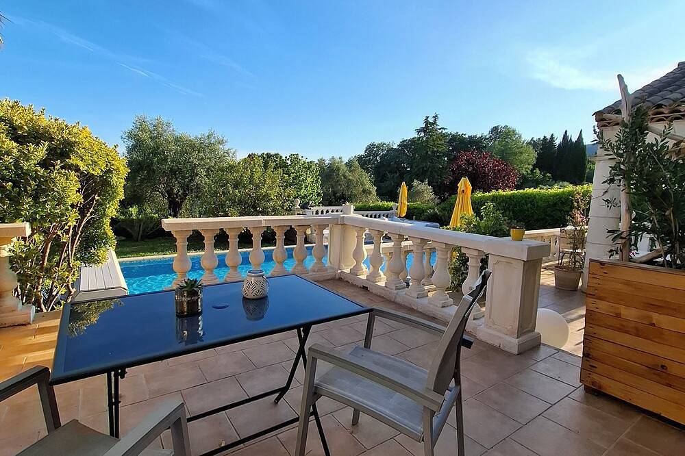 Villa Bibaou: a haven of peace between sea, mountains and Provencal villages in Vence, Cannes region