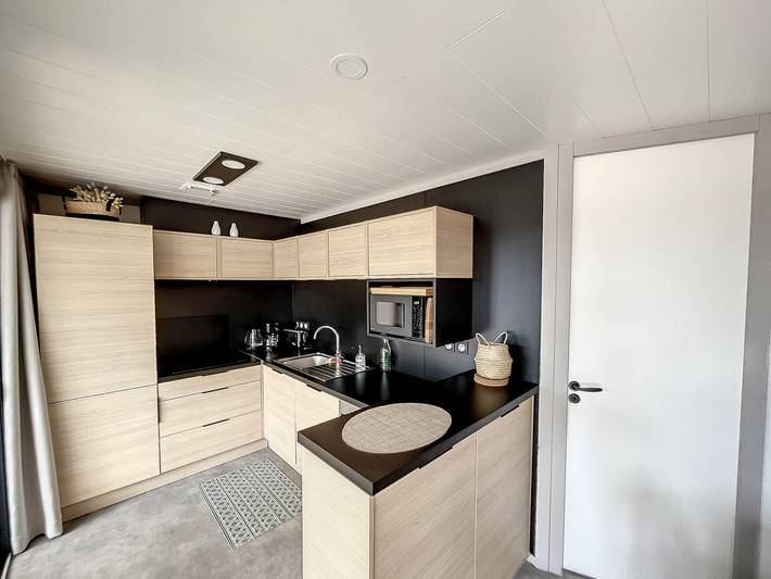 Gîte pour 6 personnes, avec terrasse ainsi que jardin et piscine à Jullouville - 3