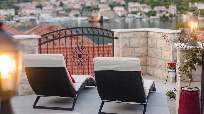 Ferienwohnung für 7 Personen, mit Terrasse und Whirlpool sowie Pool, mit Haustier - 1